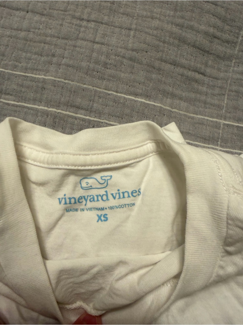 Vineyard Vines T-Shirt Bundle - Picture 6 of 7